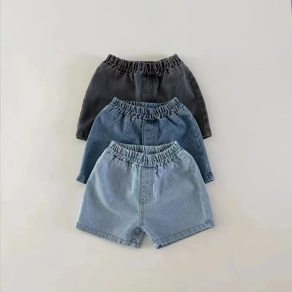 2023年夏に新しい赤ちゃんのデニムショーツの固幼児の男女の子のポケットジーンズ幼児のカジュアルパンツファッションのベビー服
