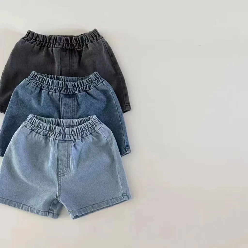 2023年夏に新しい赤ちゃんのデニムショーツの固幼児の男女の子のポケットジーンズ幼児のカジュアルパンツファッションのベビー服