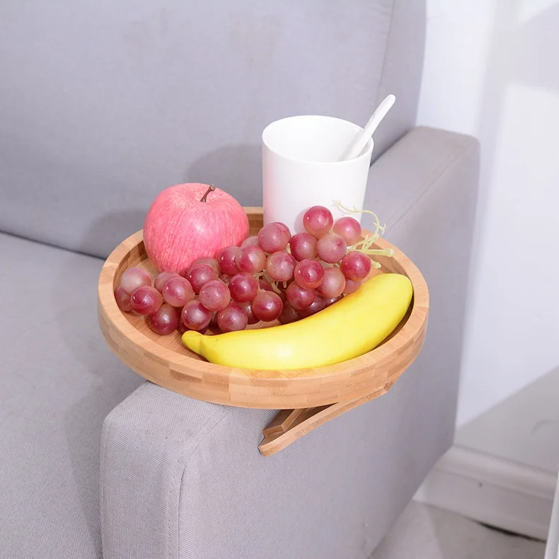 ソファートレイテーブルソファーアームレスト付きクリップトレイの天然の竹はソファートレイ実践的なテレビのスナックトレイのためのリモート制御コーヒーの軽食